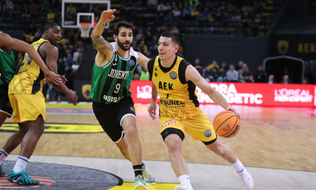 Δημήτρης Φλιώνης ΑΕΚ