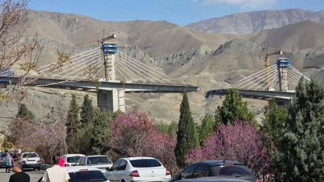 Liveblog: Φλέγεται η Μέση Ανατολή - Σε κλοιό επιθέσεων το Ισραήλ, θρίλερ με τα Στενά του Ορμούζ