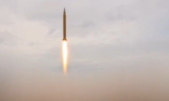 «Βροχή μετεωριτών από τον Άρη»: Η πρώτη απάντηση του Ιράν στο διάγγελμα Τραμπ