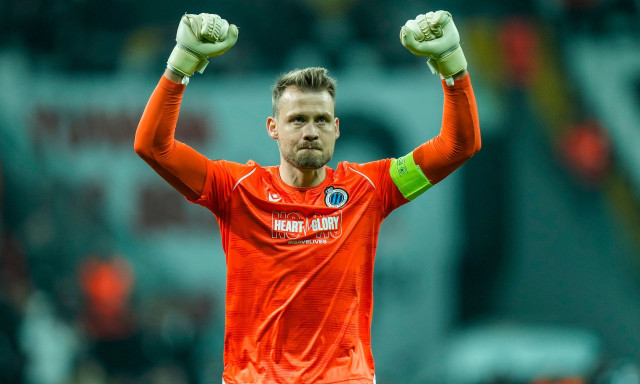 Ο Σιμόν Μινιολέ «κρεμάει» τα γάντια του σε ηλικία 38 ετών: «Στόχος είναι το πρωτάθλημα»