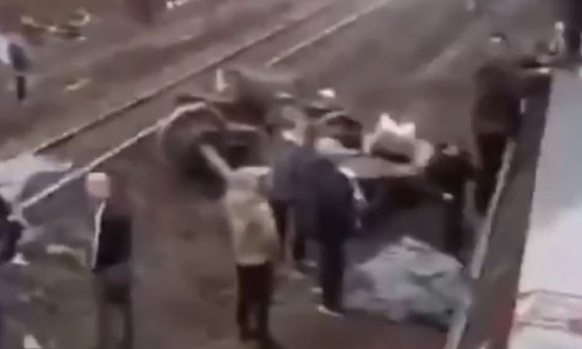 Ρωσία: Τουλάχιστον 22 άνθρωποι τραυματίστηκαν στον εκτροχιασμό τρένου