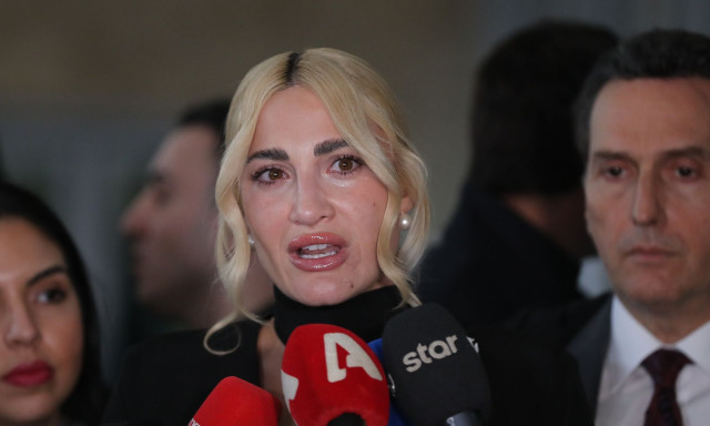 Δημητρακόπουλος: «Η ΕΛ.ΑΣ. είναι έξω από το σπίτι της Ιωάννας Τούνη και θέλει να τη συλλάβει»