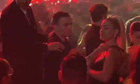 Ο εκνευρισμός της Ιωάννας Τούνη όταν βλέπει στο νυχτερινό κέντρο έναν εκ των καταδικασθέντων- Βίντεο