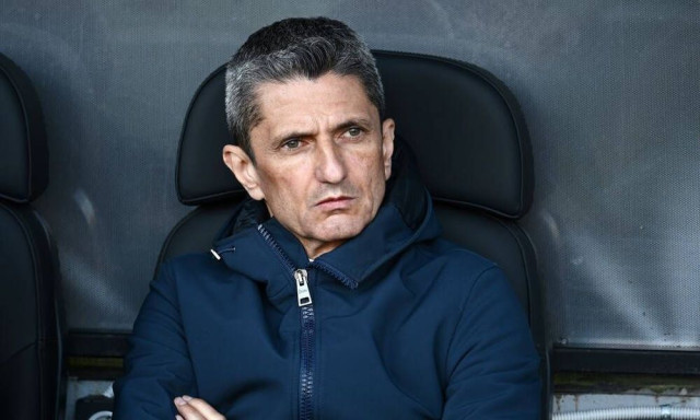 ΠΑΟΚ-Παναθηναϊκός: Έφυγε απευθείας για το αεροδρόμιο ο Ραζβάν Λουτσέσκου και δεν έκανε δηλώσεις