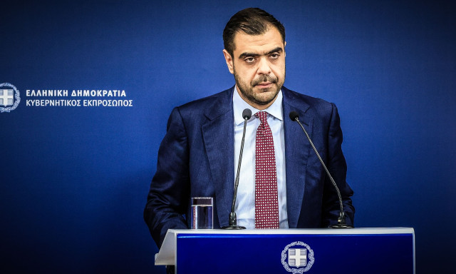 LIVE - Μαρινάκης για ασυμβίβαστο υπουργού-βουλευτή : Να συζητήσουμε μείωση του αριθμού βουλευτών