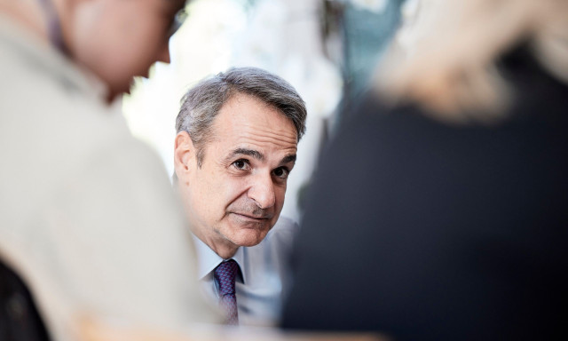 Τα 3+1 μηνύματα Μητσοτάκη: Από το «βαθύ κράτος» στο ασυμβίβαστο υπουργού και βουλευτή