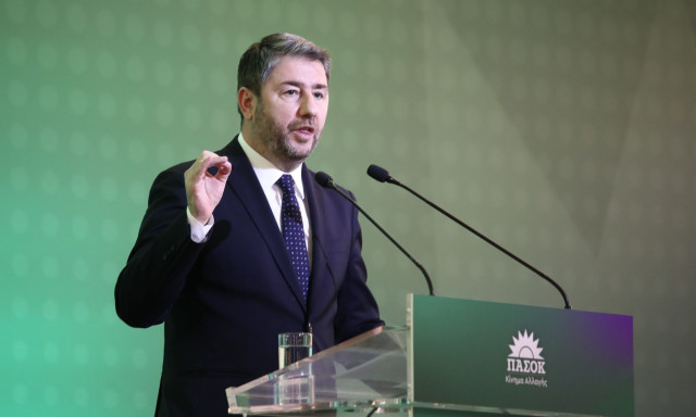 Ανδρουλάκης: «Εσείς, κ. Μητσοτάκη, είστε το βαθύ κράτος»