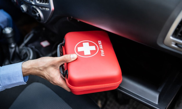 Αλλαγές στο φαρμακείο αυτοκίνητου: Τι πρέπει να περιέχει - Πρόστιμο σε περίπτωση μη συμμόρφωσης