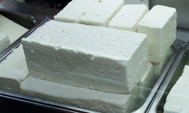 Κόντρα μεταξύ Ε.Ε και ΗΠΑ για τη φέτα και την παρμεζάνα