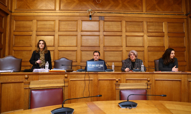 ΟΠΕΚΕΠΕ: Τσιάρας-Μηταράκης οι μόνοι που πήγαν στην Επιτροπή Δεοντολογίας, με υπομνήματα οι υπόλοιποι