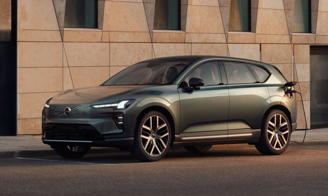 Η Volvo επιλέγει Cross Country αντί Coupe για το νέο EX60