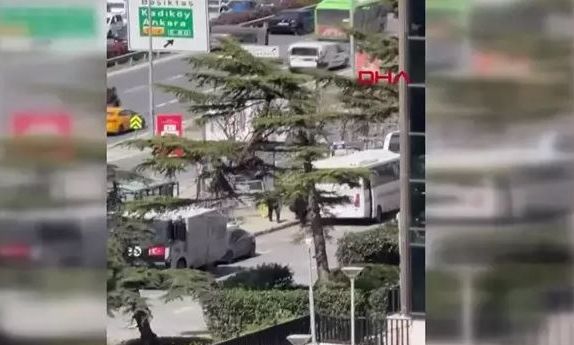 Πυροβολισμοί με νεκρούς μπροστά από το ισραηλινό προξενείο στην Κωνσταντινούπολη - Σκληρές εικόνες