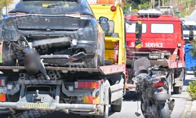 Καραμπόλα οχημάτων έξω από τη Λάρισα: Στο νοσοκομείο διασωληνωμένος 47χρονος