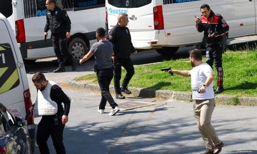 Πυροβολισμοί με νεκρούς μπροστά από το ισραηλινό προξενείο στην Κωνσταντινούπολη - Σκληρές εικόνες