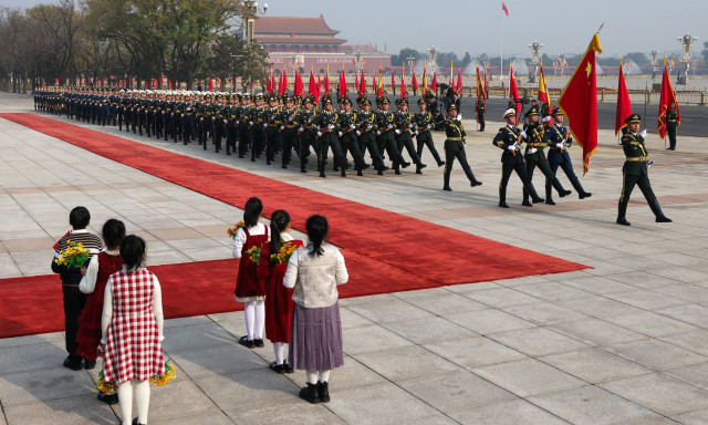 Μυστηριώδεις ασκήσεις της Κίνας αυξάνουν τους φόβους εισβολής στην Ταϊβάν