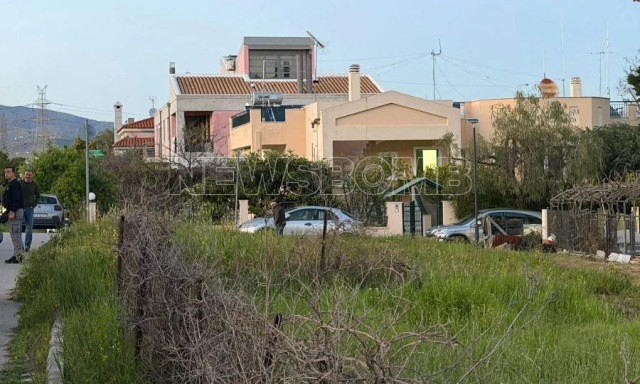 Παλλήνη: Ανοιχτά όλα τα σενάρια για το πτώμα με το tie wrap στον λαιμό - Το περίεργο στοιχείο