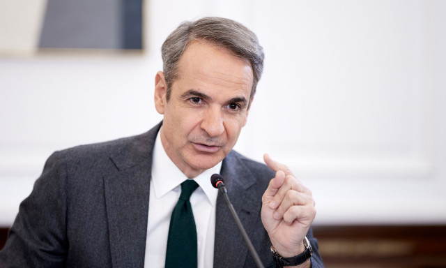 Explainer: Πώς φτάσαμε από το πλήρες στο λειτουργικό ασυμβίβαστο – Τι λέει το Μαξίμου