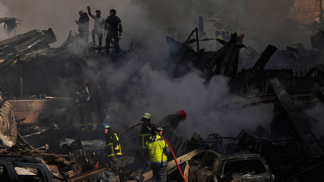 LIVE BLOG: «Εμπλοκή» με την εκεχειρία - Έκλεισαν ξανά τα Στενά του Ορμούζ