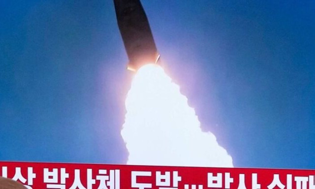 «Μεγάλης κλίμακας συσκότιση»- Η Βόρεια Κορέα δοκίμασε ηλεκτρομαγνητικά όπλα και βόμβες άνθρακα