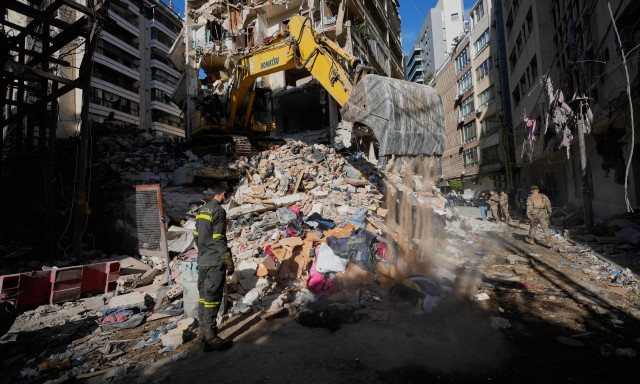 LIVE BLOG: Μύδροι Τραμπ κατά συμμάχων στο ΝΑΤΟ - Μετ' εμποδίων η διέλευση στα Στενά του Ορμούζ