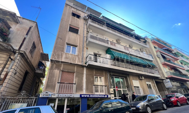 Αμπελόκηποι: Πιθανόν διαρρήκτης ο άνδρας που έπεσε στο κενό από τον 5ο όροφο