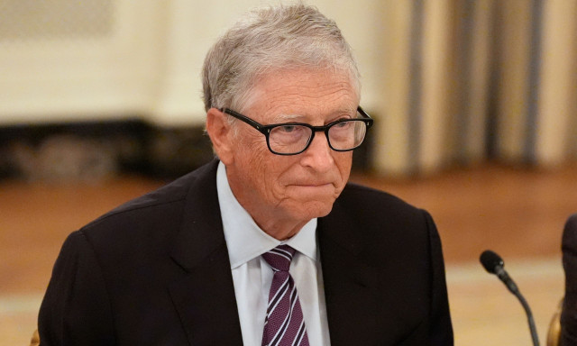 Ο Μπιλ Γκέιτς αποκαλύπτει τα κόλπα στις συνεντεύξεις για δουλειά