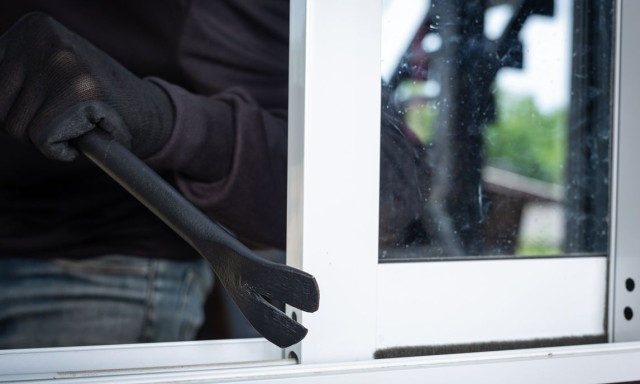 Δείτε το πριν πάτε διακοπές - Πρώην διαρρήκτης συμβουλεύει τι να προσέξετε για να μην σας κλέψουν