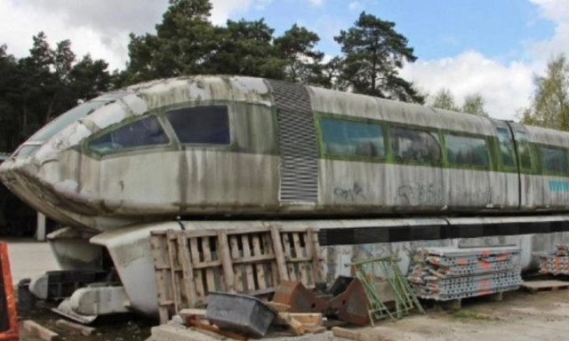 1,25 δισ. ευρώ, 450 χλμ/ώρα, 23 νεκροί και 0 δρομολόγια: Το τρένο που εγκατέλειψε η Γερμανία