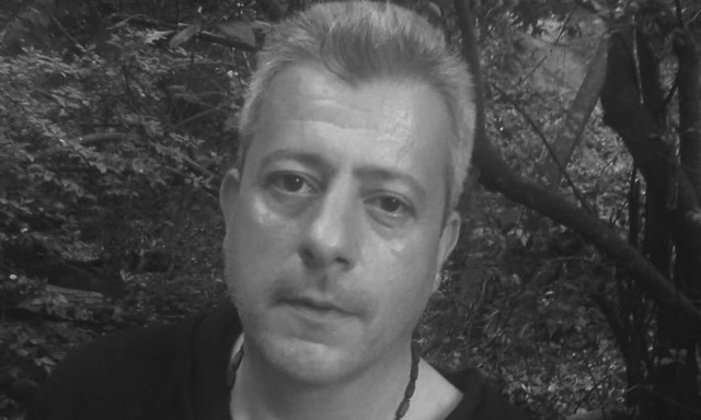 Θλίψη για την απώλεια του δημοσιογράφου Νίκου Παπαδάκου