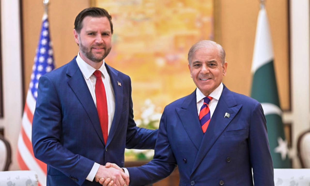 Σε καλό κλίμα οι διαπραγματεύσεις ΗΠΑ - Ιράν: Για πρώτη φορά στην ίδια αίθουσα οι δύο αντιπροσωπείες