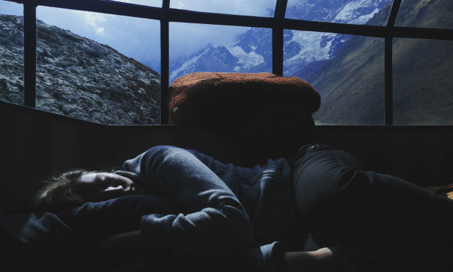 Ανατροπή για τον πιο... χρήσιμο ύπνο: Νέα έρευνα για τα όνειρα και τον εγκέφαλο