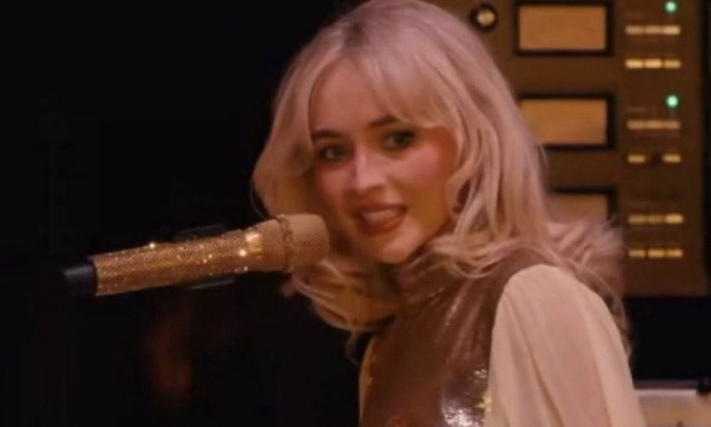 Σαμπρίνα Κάρπεντερ: Το σχόλιο σε φαν που προκάλεσε αντιδράσεις - Η συγγνώμη μετά το viral βίντεο