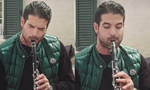 Άρης Μουγκοπέτρος: Συγκίνησε το διαδίκτυο παίζοντας ξανά κλαρίνο, ένα χρόνο μετά το ατύχημα