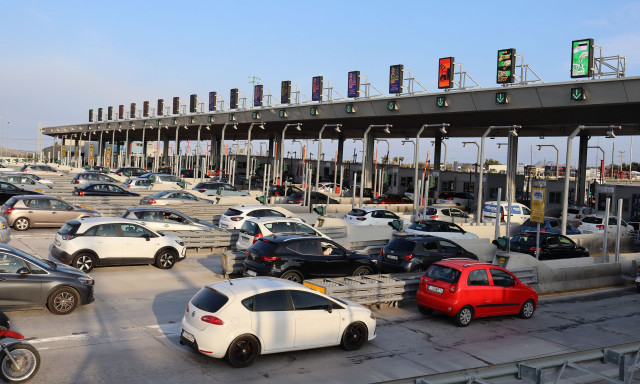 Eπιστροφή εκδρομέων Πάσχα – Αυξημένη κίνηση σε εθνικές οδούς, διόδια και λιμάνια