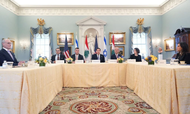 Οι συνομιλίες Λιβάνου-Ισραήλ καταλήγουν σε απόφαση για «άμεσες διαπραγματεύσεις»