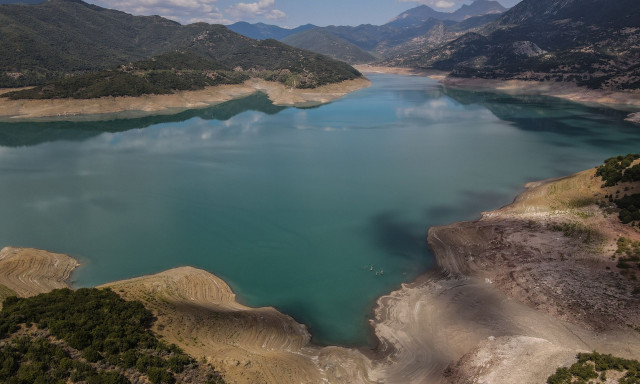 Μόρνος: Τριπλασιάστηκαν τα αποθέματα νερού - Βελτιώθηκε η εικόνα της λίμνης