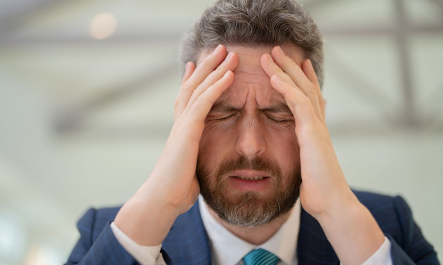 Ανεύρυσμα εγκεφάλου: Πρώιμα συμπτώματα και τι πρέπει να συμβεί αμέσως