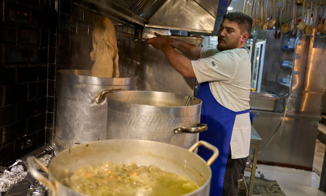 Γαστρονομικός καυγάς Ελλάδας – Τουρκίας: Μαλώνουν για την προέλευση του πατσά