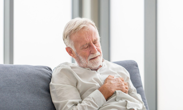 Η μοναξιά συνδέεται με αυξημένο κίνδυνο εκφυλιστικής νόσου των καρδιακών βαλβίδων