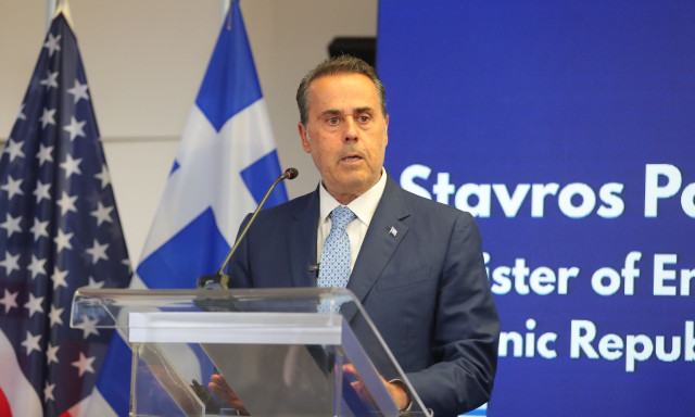 Block 2: Έπεσαν οι υπογραφές για τη σύμβασης γεώτρησης στο Ιόνιο - «Ιστορική στιγμή»