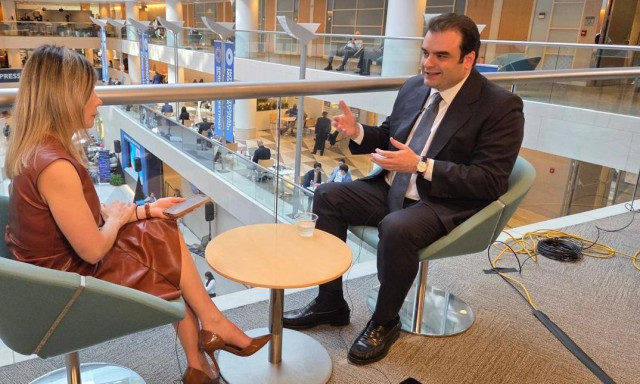 Πιερρακάκης: «Πλεόνασμα μεγαλύτερο από τους στόχους» και νέα μέτρα στήριξης στο τραπέζι