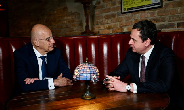 Στο Κόσοβο ο Δένδιας για να επισκεφθεί την Ελληνική Δύναμη Κοσσυφοπεδίου