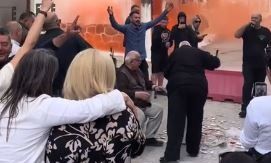 Γλέντι χωρίς όρια στην Εύβοια: Έσπασαν από πιάτα μέχρι λεκάνες