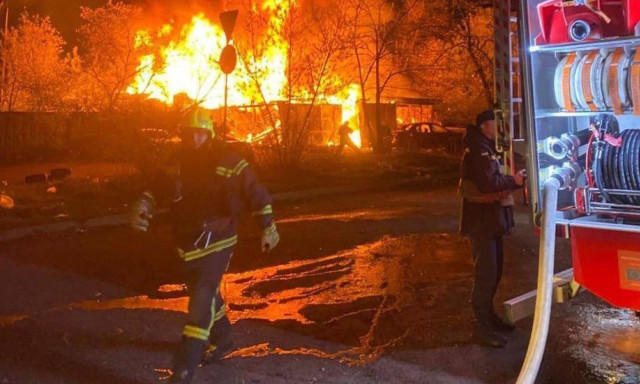 Ουκρανία: Τουλάχιστον 14 νεκροί σε ρωσικά πλήγματα