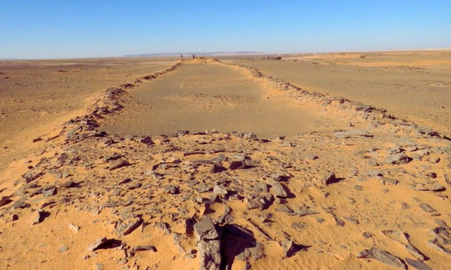 Αρχαιολόγοι ανακάλυψαν γιγαντιαίες πέτρινες «πύλες» 7.000 ετών στην Αραβία