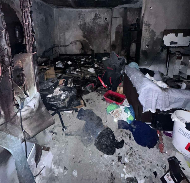 Θεσσαλονίκη: Εργολάβος ανακατασκευάζει δωρεάν σπίτι 27χρονου μετά από καταστροφική φωτιά