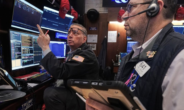 Μεικτές τάσεις στο κλείσιμο για τη Wall Street και ιστορικά υψηλά για S&P 500 και Nasdaq