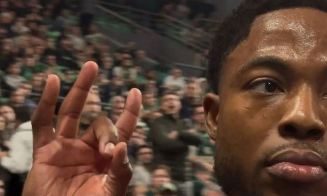 Ολυμπιακός: Τρεις αγωνιστικές τιμωρία στον Τζόουνς - Τελικά δεν έκανε το… σήμα της νίκης