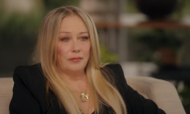 Christina Applegate: Στο νοσοκομείο η ηθοποιός - Η μάχη της με τη σκλήρυνση κατά πλάκας