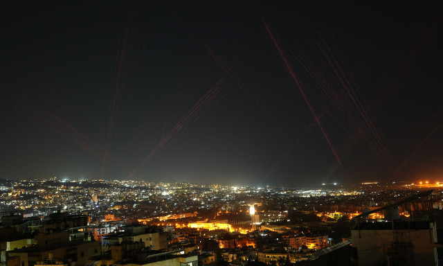 Live blog: Μήνυμα Τραμπ σε Χεζμπολάχ για τη 10ήμερη εκεχειρία - Ολονύχτιοι πανηγυρισμοί στη Βηρυτό